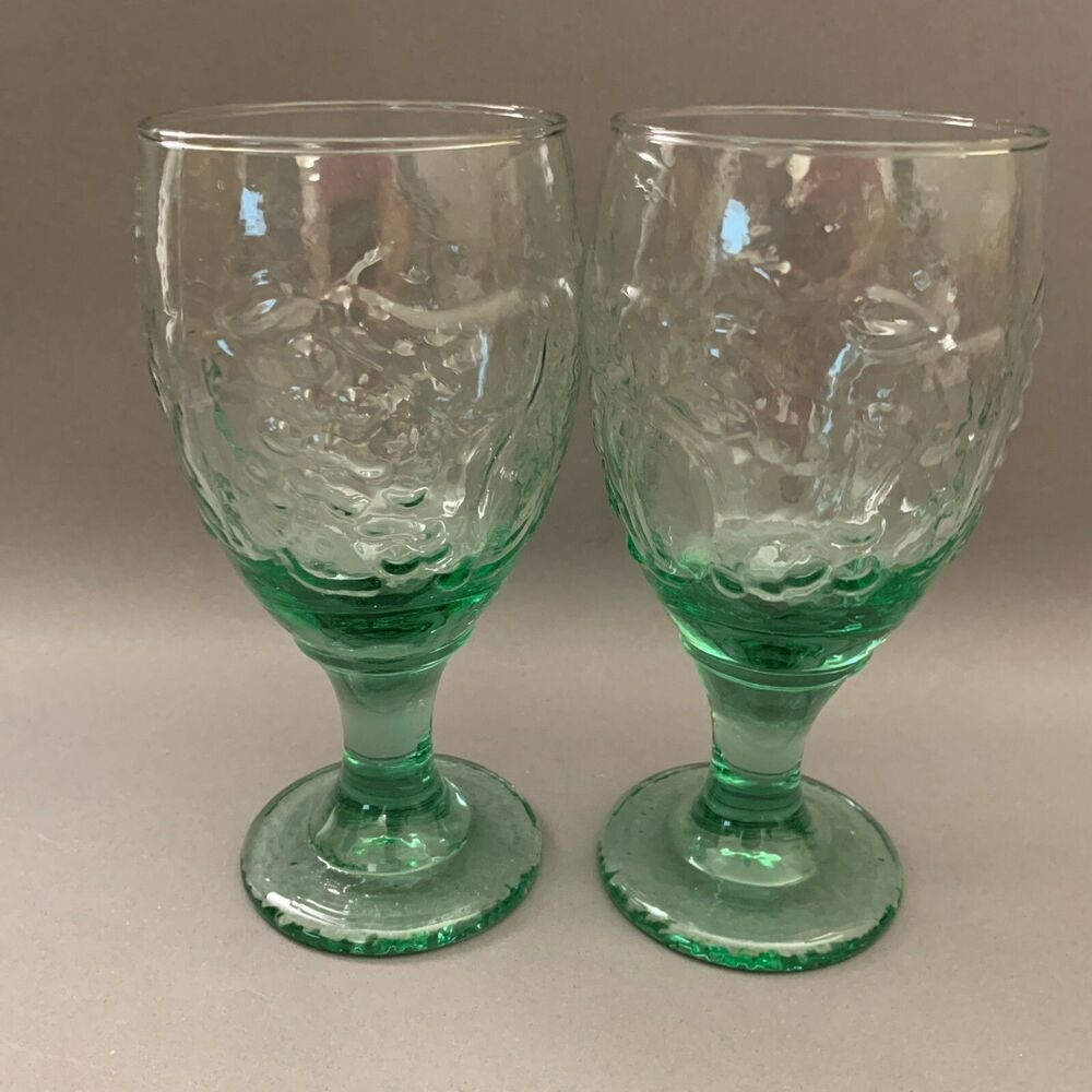 Noritake Arbor Light Green Grapes Leaves Stem Glass‎ Glasses 7" High Lot of 2